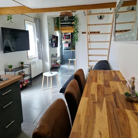 Appartement Magnifique à 200m De La Avec Terrasse Et Emplacement Voiture Gratuit