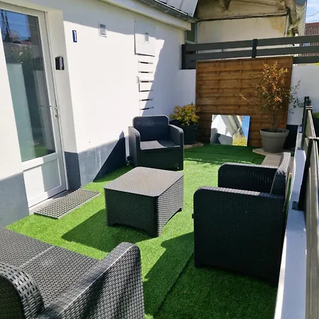 Magnifique à 200m De La Avec Terrasse Et Emplacement Voiture Gratuit Appartement